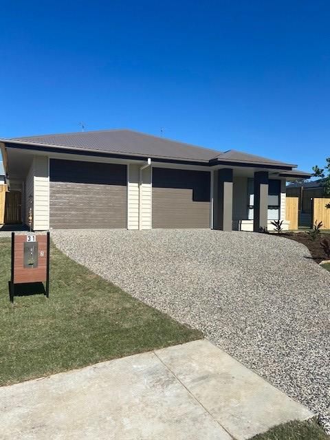 2 31 Baird Circuit, Redbank Plains QLD 4301 - Black and White Property ...